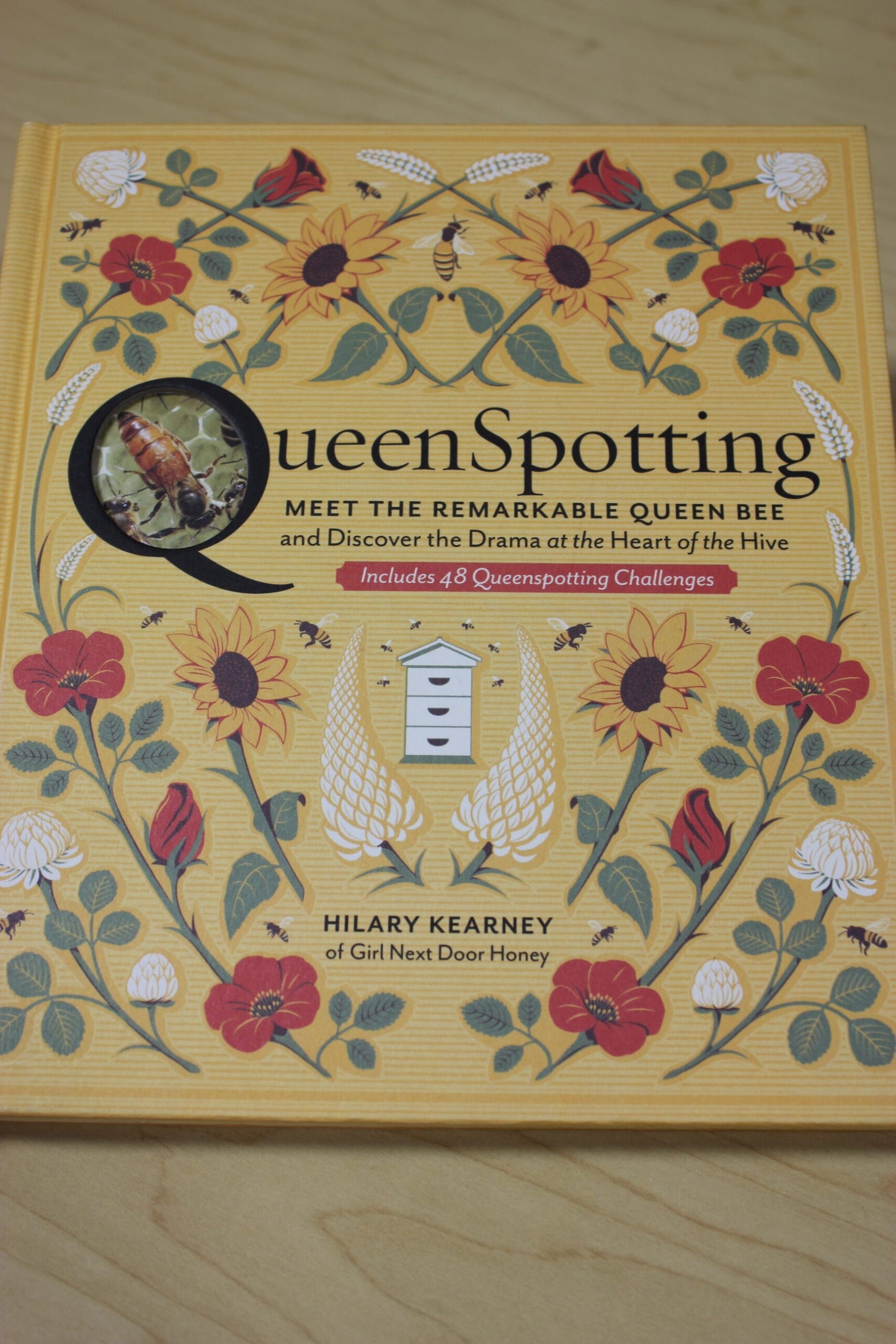 Queen Spotting - Meet the Remarkable Queen Bee image 0