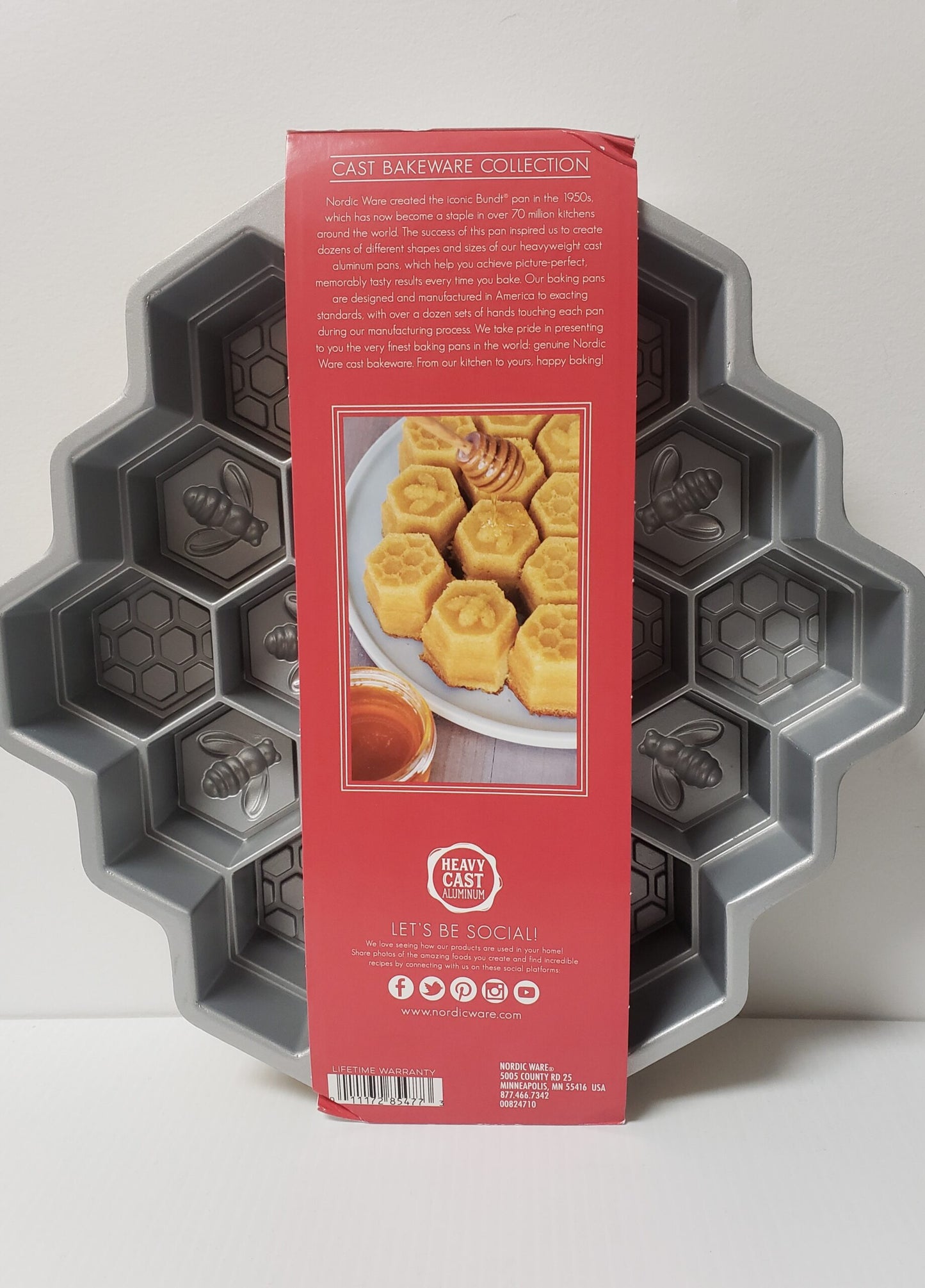 Nordic Ware Cake Pans image 4